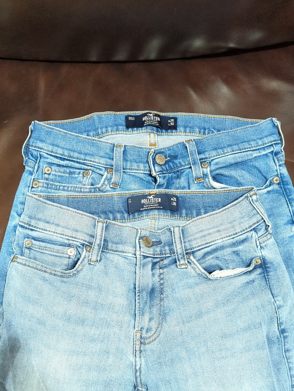 Hollister Men's Light and Medium Blue Slim Straight Jeans W26 L30      2 Pairs